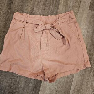 Simply Blessed size Small Bow tie Shorts light pink